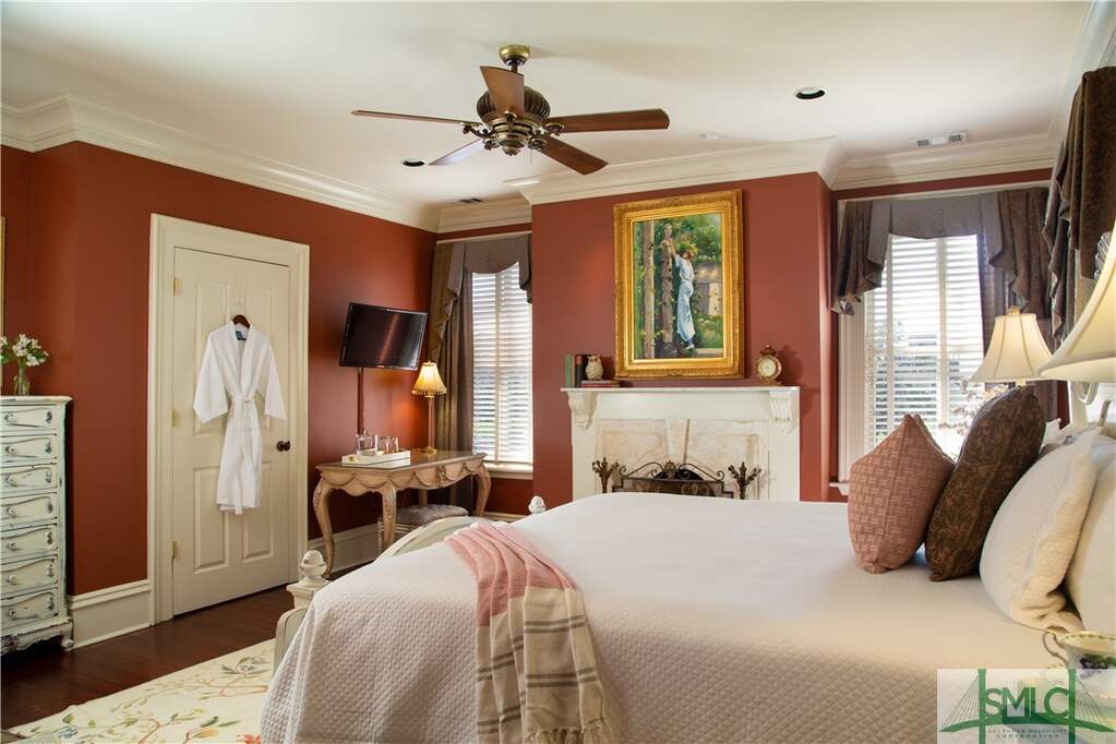 10 Bedroom Villa/Townhouse's Image 31