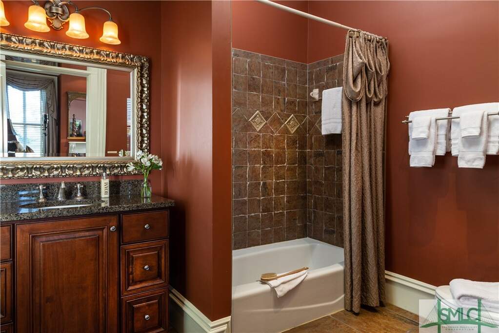 10 Bedroom Villa/Townhouse's Image 35