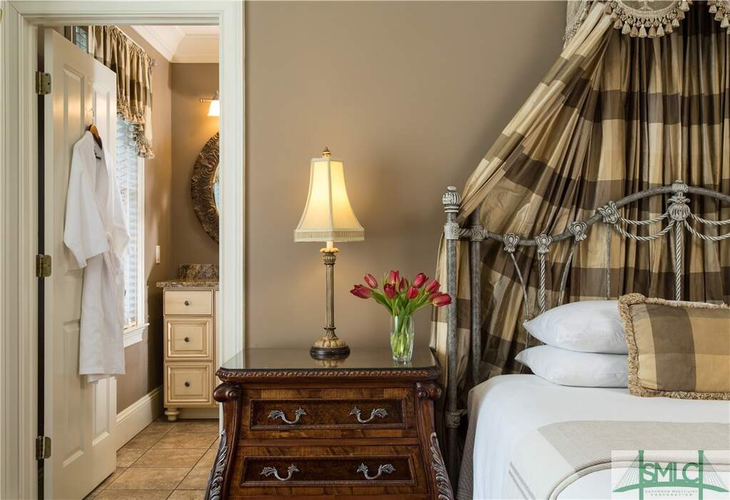 10 Bedroom Villa/Townhouse's Image 41
