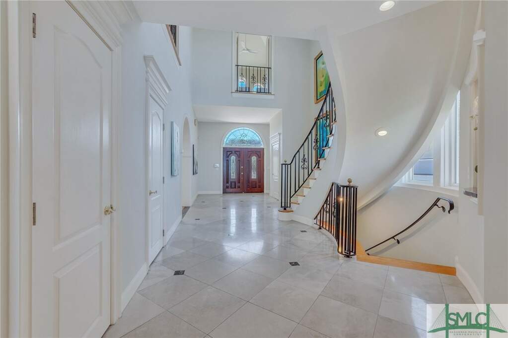 4 Bedroom Single Family Home/House's Image 4