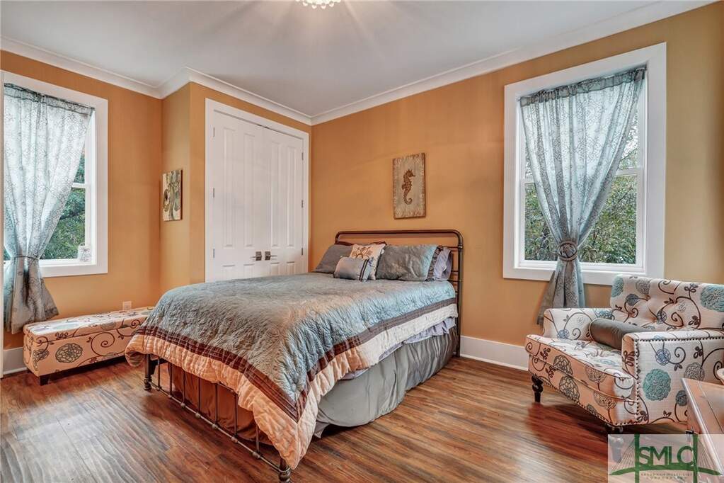 5 Bedroom Single Family Home/House's Image 15
