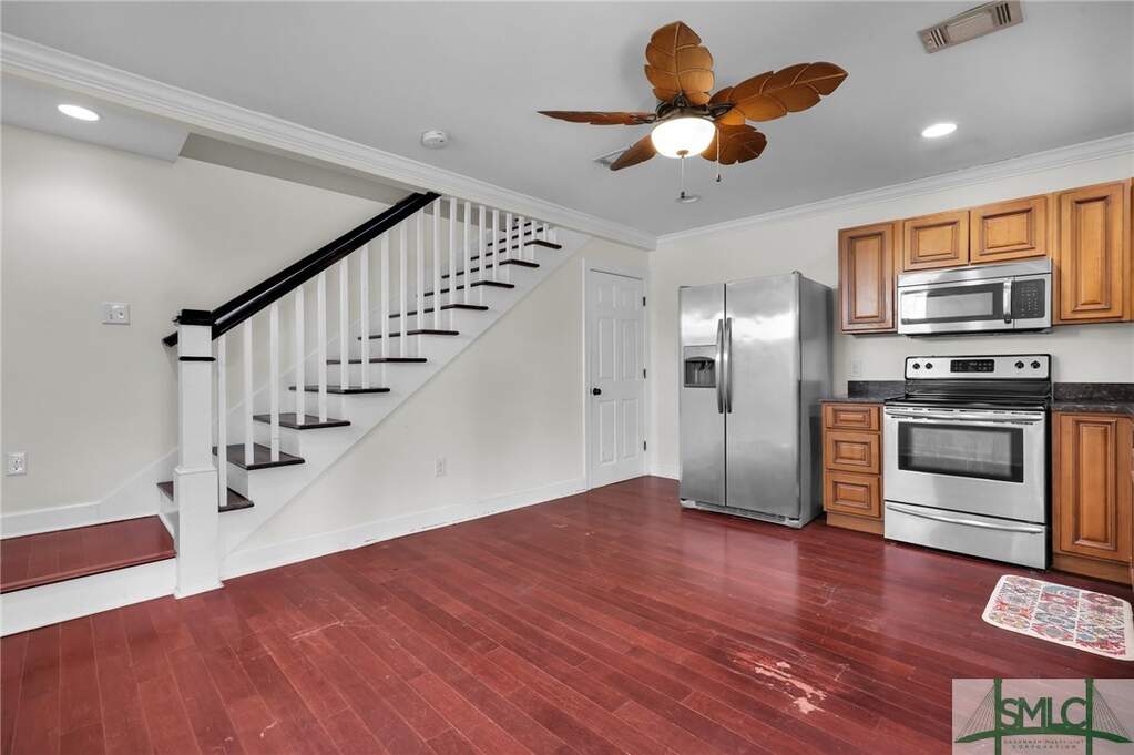 5 Bedroom Single Family Home/House's Image 33