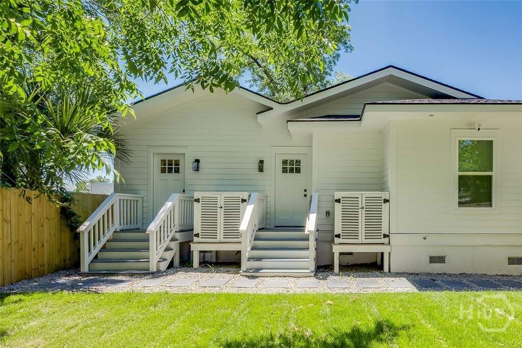6 Bedroom Multi Unit's Image 36