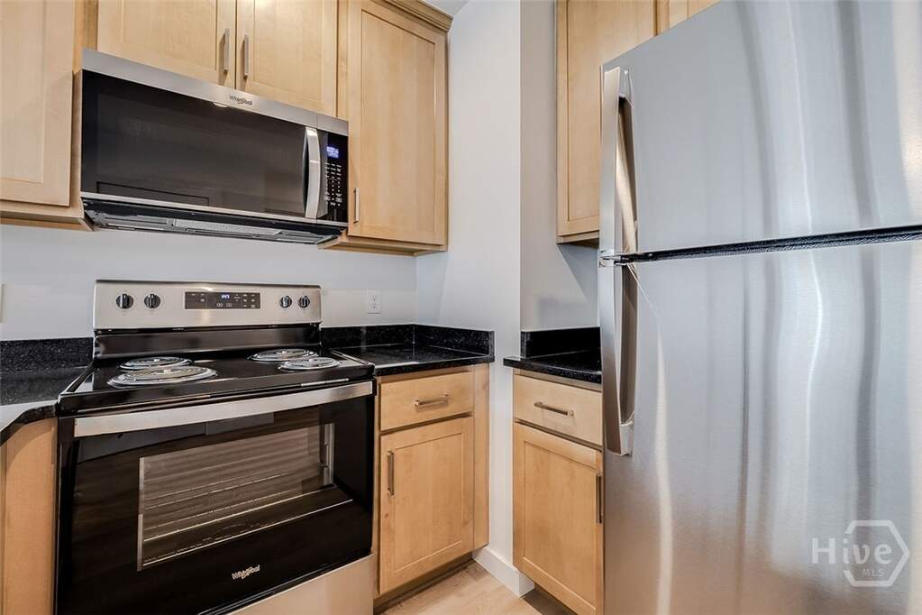 6 Bedroom Multi Unit's Image 46