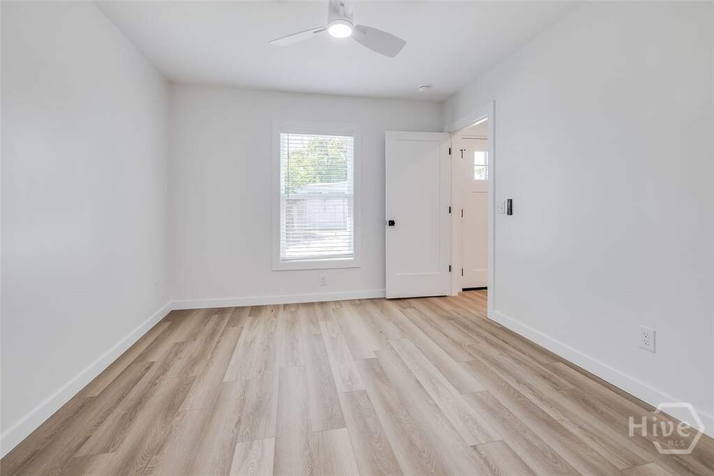 6 Bedroom Multi Unit's Image 51