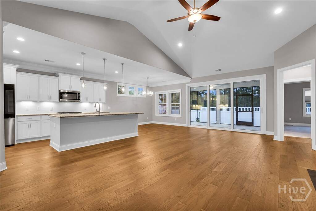 3 Bedroom Single Family Home/House's Image 10