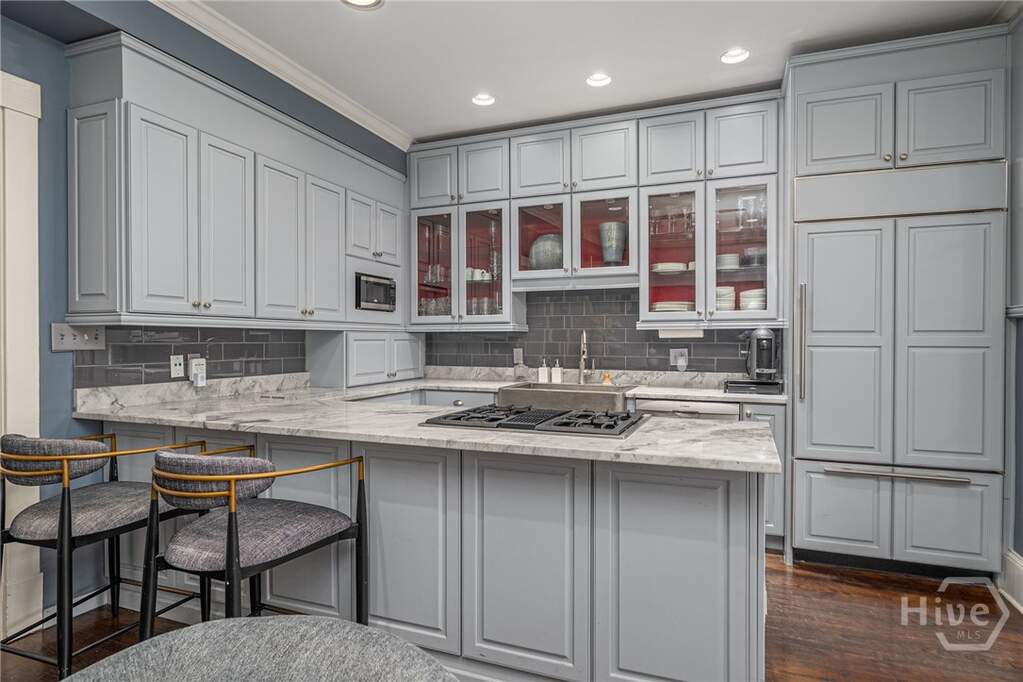 7 Bedroom Villa/Townhouse's Image 19