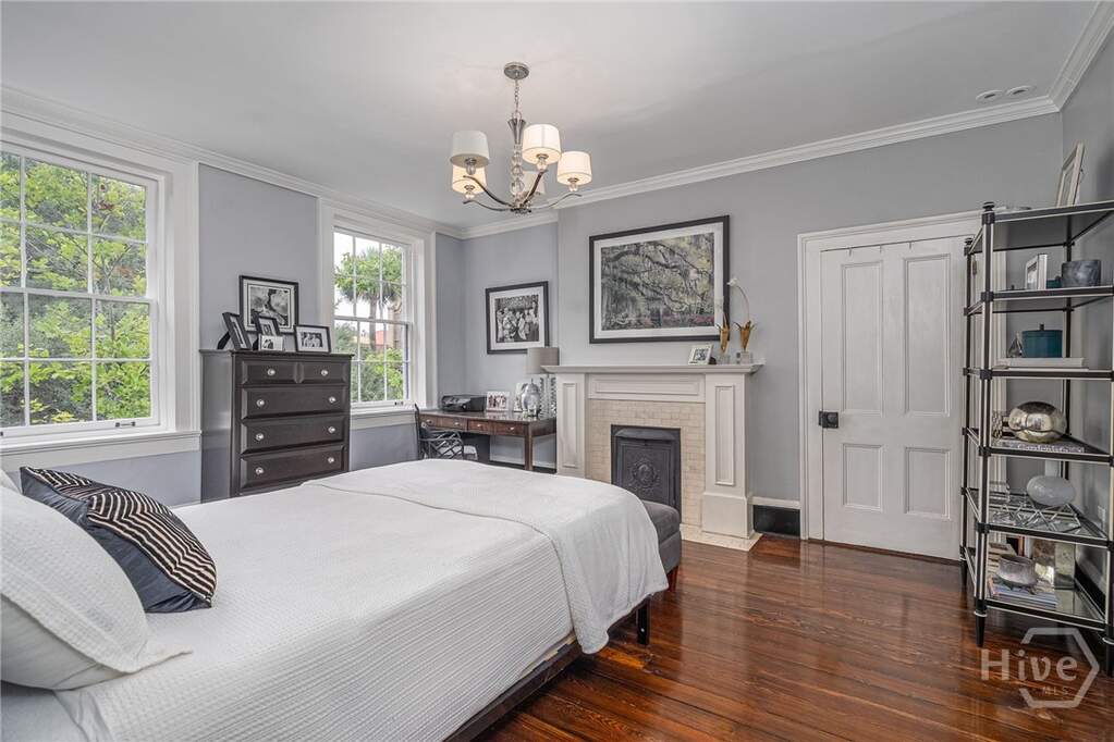 7 Bedroom Villa/Townhouse's Image 27