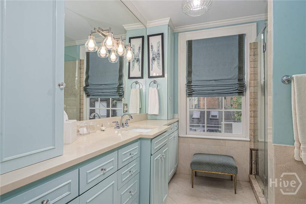7 Bedroom Villa/Townhouse's Image 34