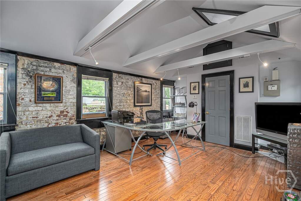 7 Bedroom Villa/Townhouse's Image 59