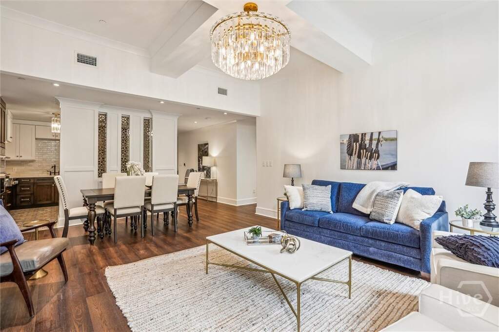12 Bedroom Multi Unit's Image 44