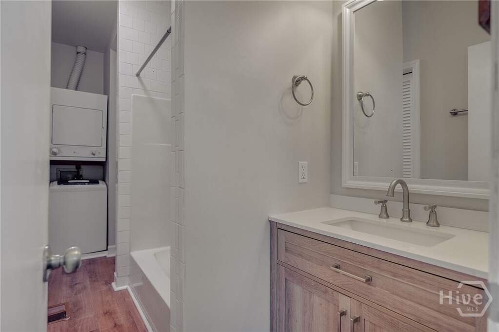 6 Bedroom Villa/Townhouse's Image 47