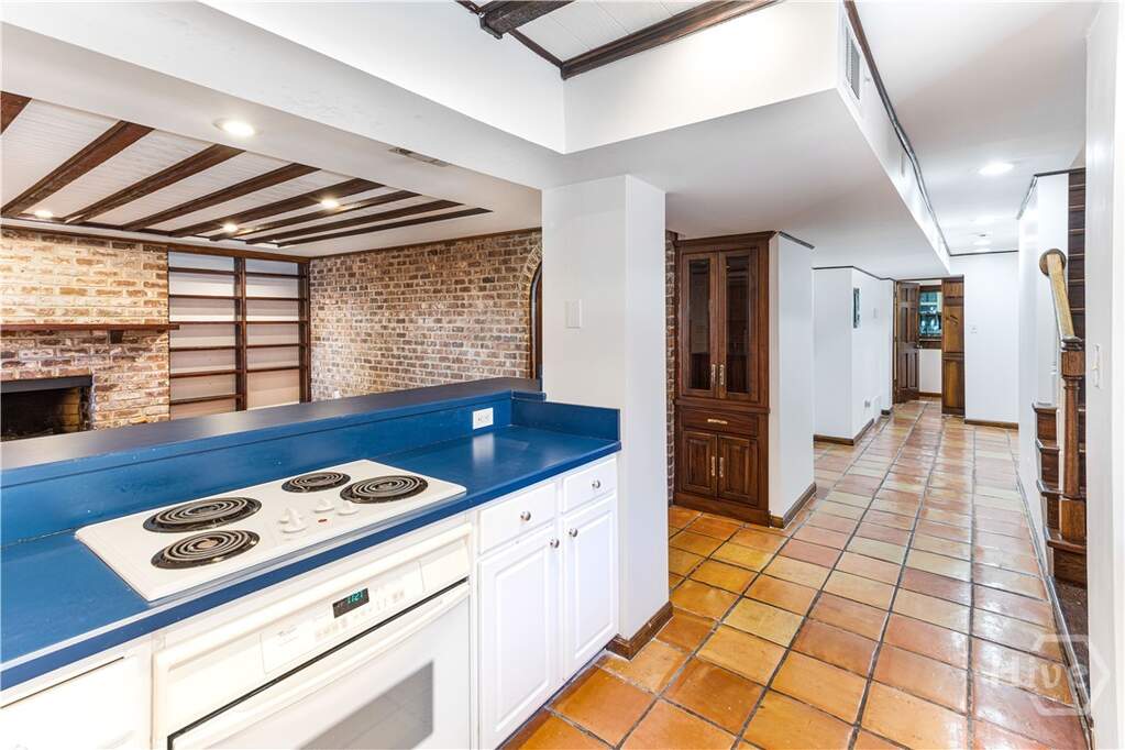 6 Bedroom Villa/Townhouse's Image 56