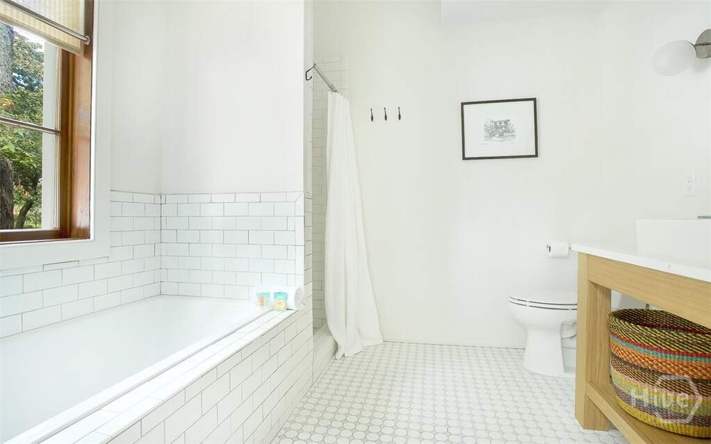 2 Bedroom Apartment/Flat's Image 33