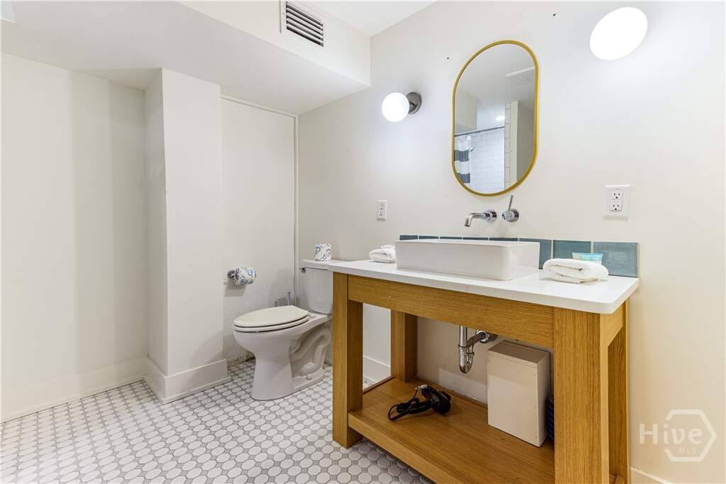 2 Bedroom Apartment/Flat's Image 36
