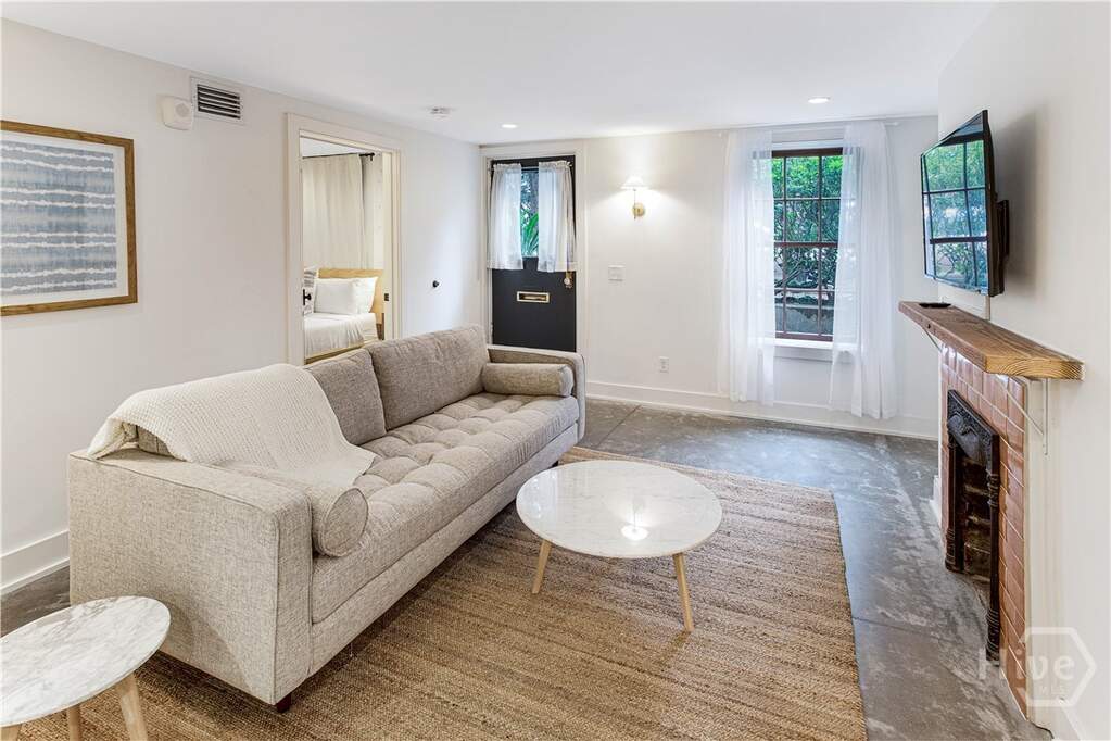 2 Bedroom Apartment/Flat's Image 5