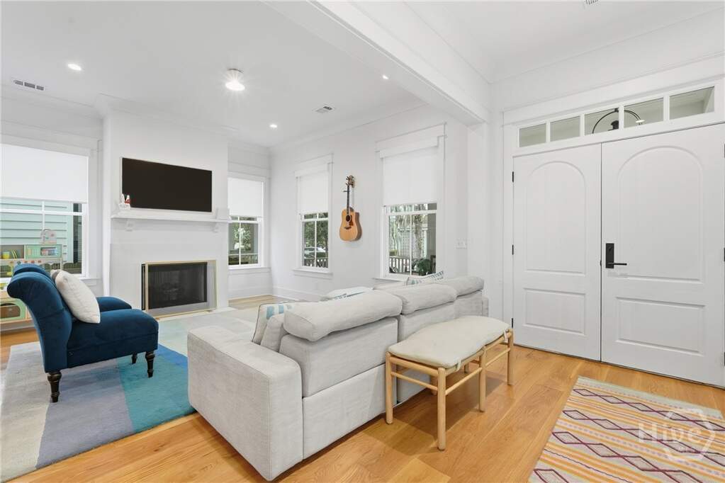 3 Bedroom Single Family Home/House's Image 8