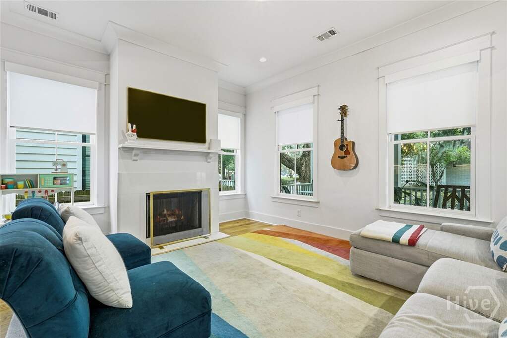 3 Bedroom Single Family Home/House's Image 9