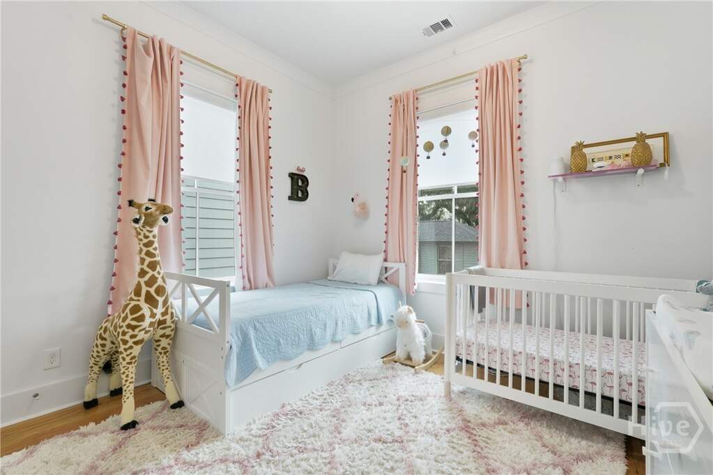 3 Bedroom Single Family Home/House's Image 38