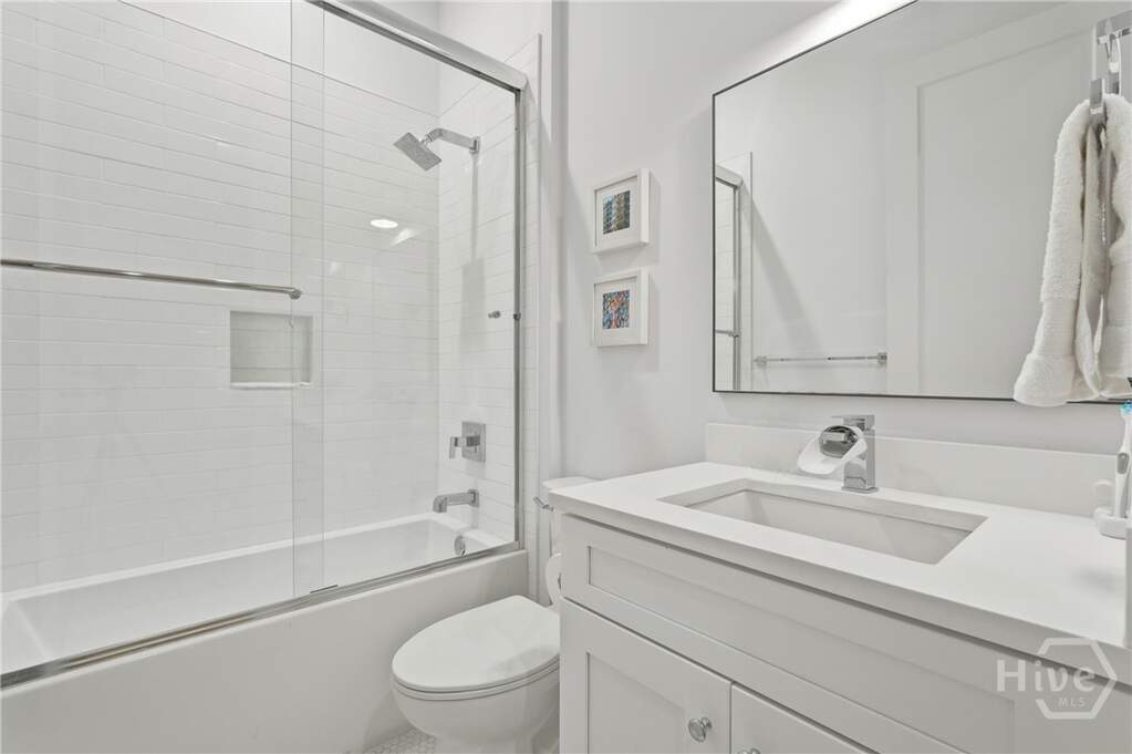 3 Bedroom Single Family Home/House's Image 44
