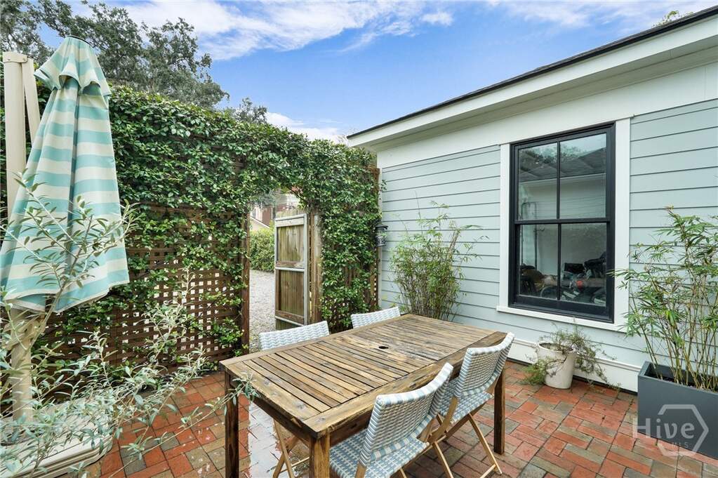 3 Bedroom Single Family Home/House's Image 49
