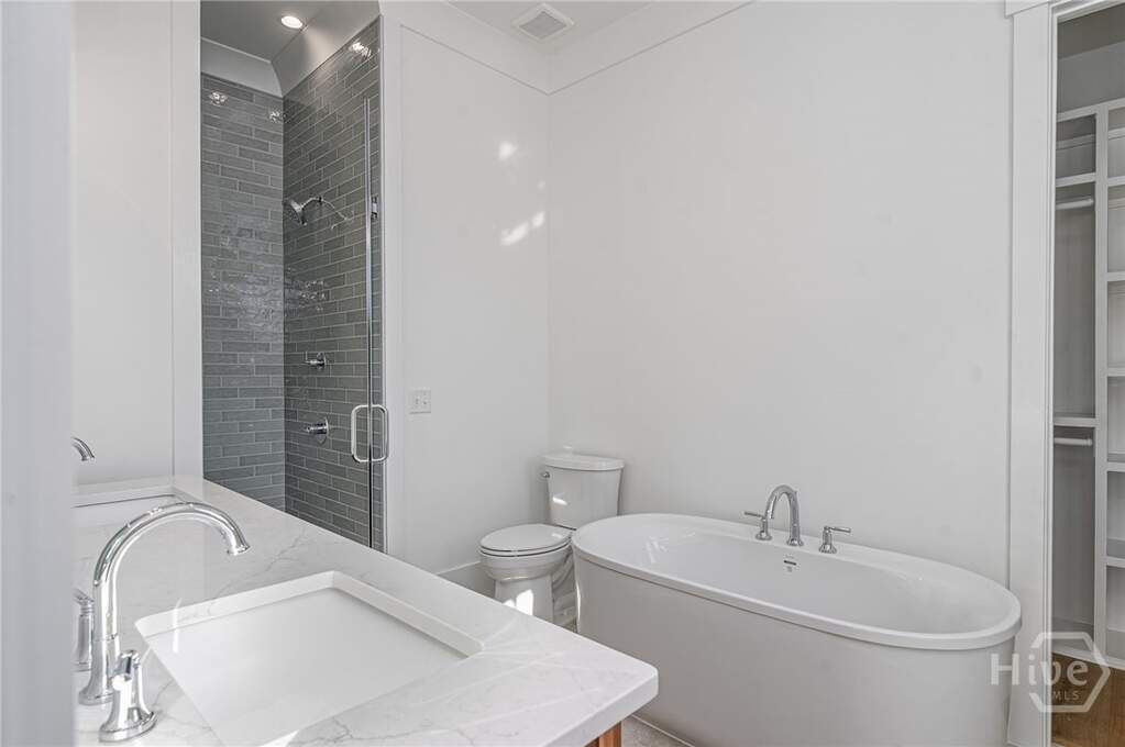 3 Bedroom Villa/Townhouse's Image 17