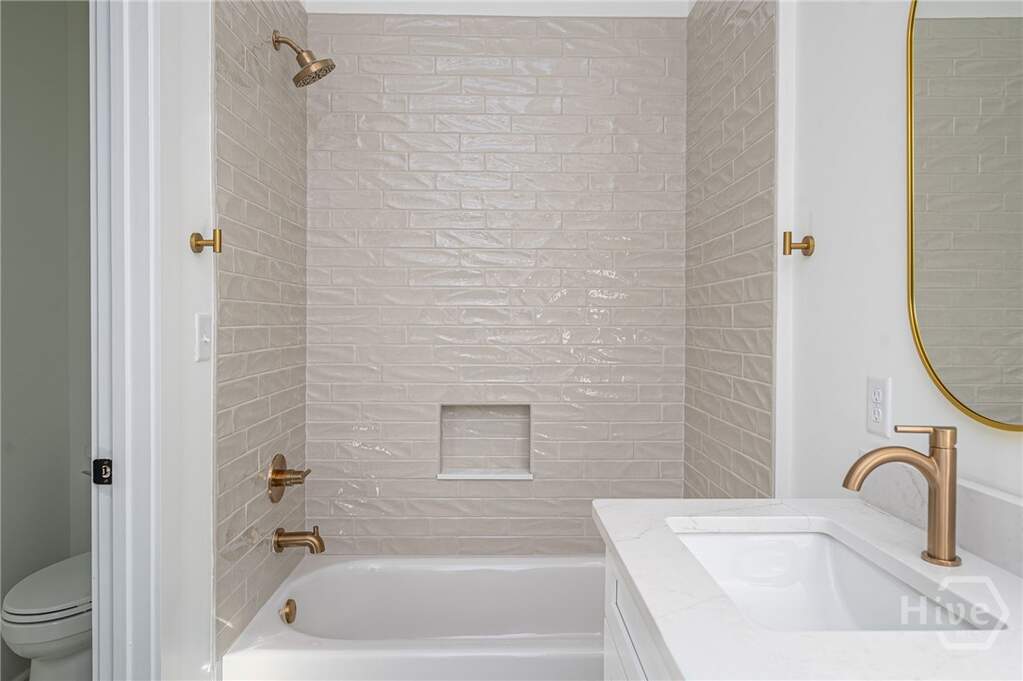 3 Bedroom Villa/Townhouse's Image 21