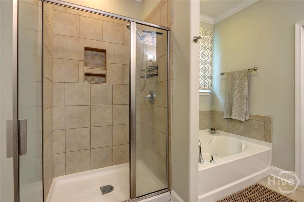 5 Bedroom Single Family Home/House's Image 20