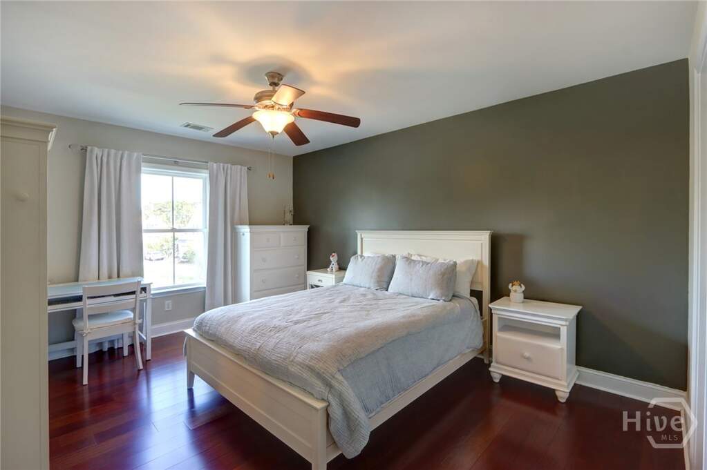 5 Bedroom Single Family Home/House's Image 26
