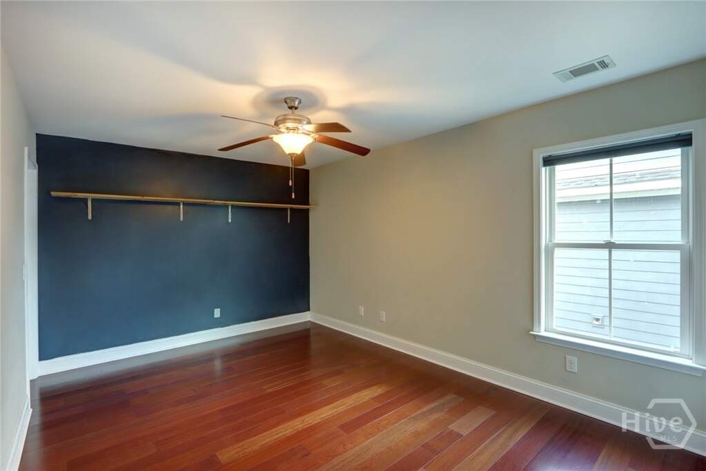 5 Bedroom Single Family Home/House's Image 29