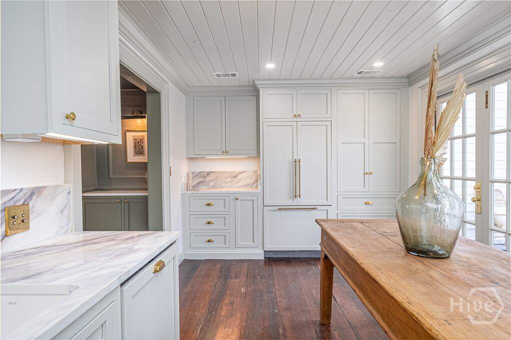 4 Bedroom Villa/Townhouse's Image 8