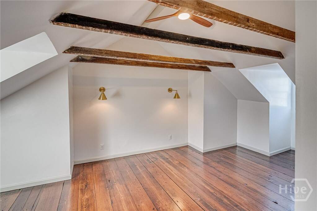 4 Bedroom Villa/Townhouse's Image 26