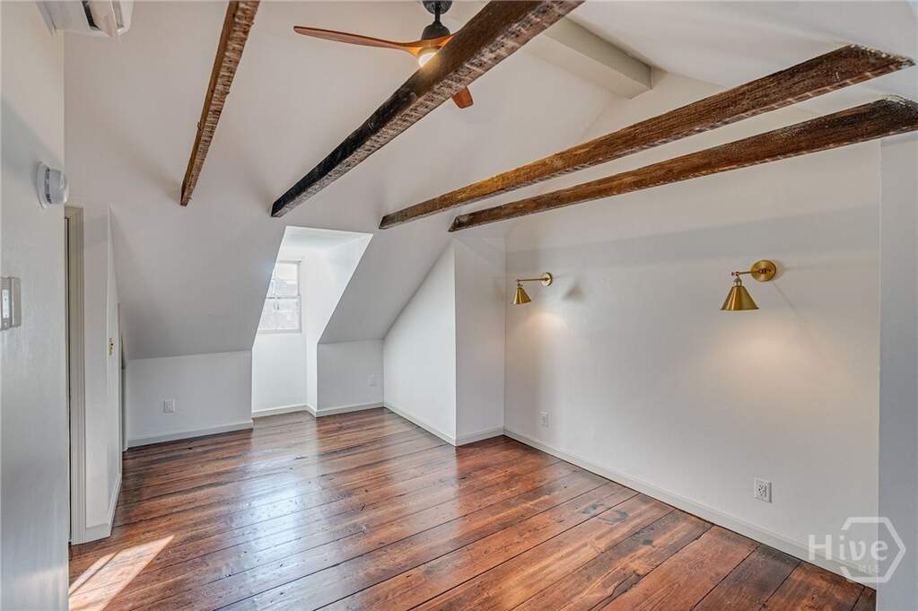 4 Bedroom Villa/Townhouse's Image 27