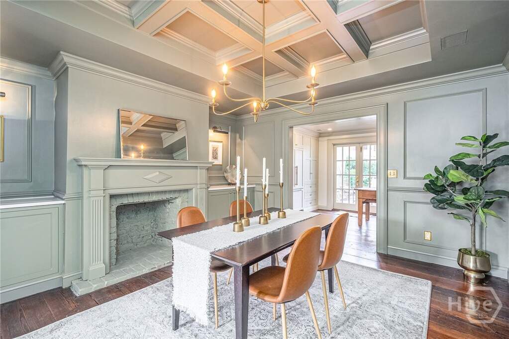 4 Bedroom Villa/Townhouse's Image 3