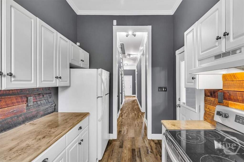 2 Bedroom Single Family Home/House's Image 12