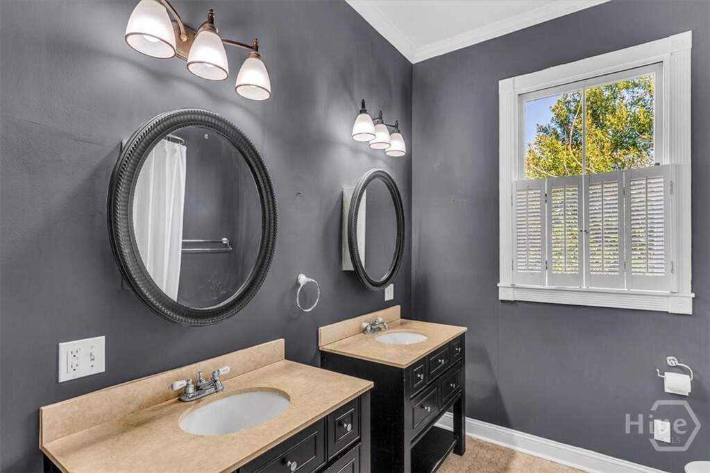 2 Bedroom Single Family Home/House's Image 18