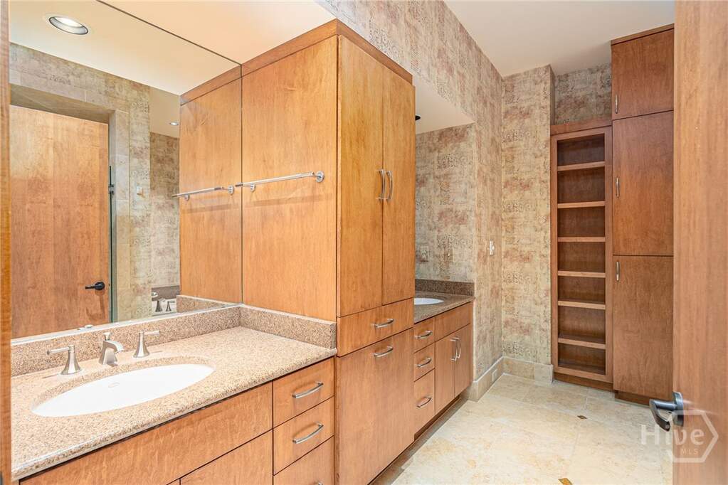 3 Bedroom Apartment/Flat's Image 44