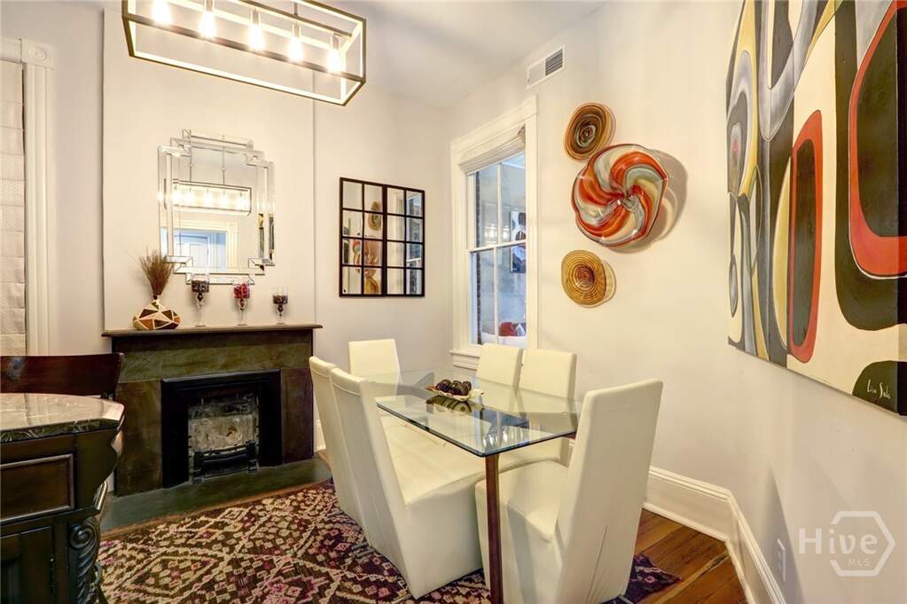 4 Bedroom Villa/Townhouse's Image 18