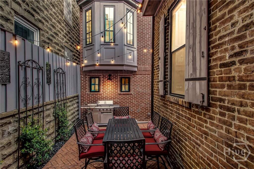 4 Bedroom Villa/Townhouse's Image 48