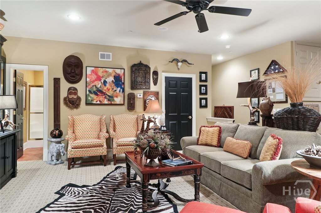 4 Bedroom Villa/Townhouse's Image 22