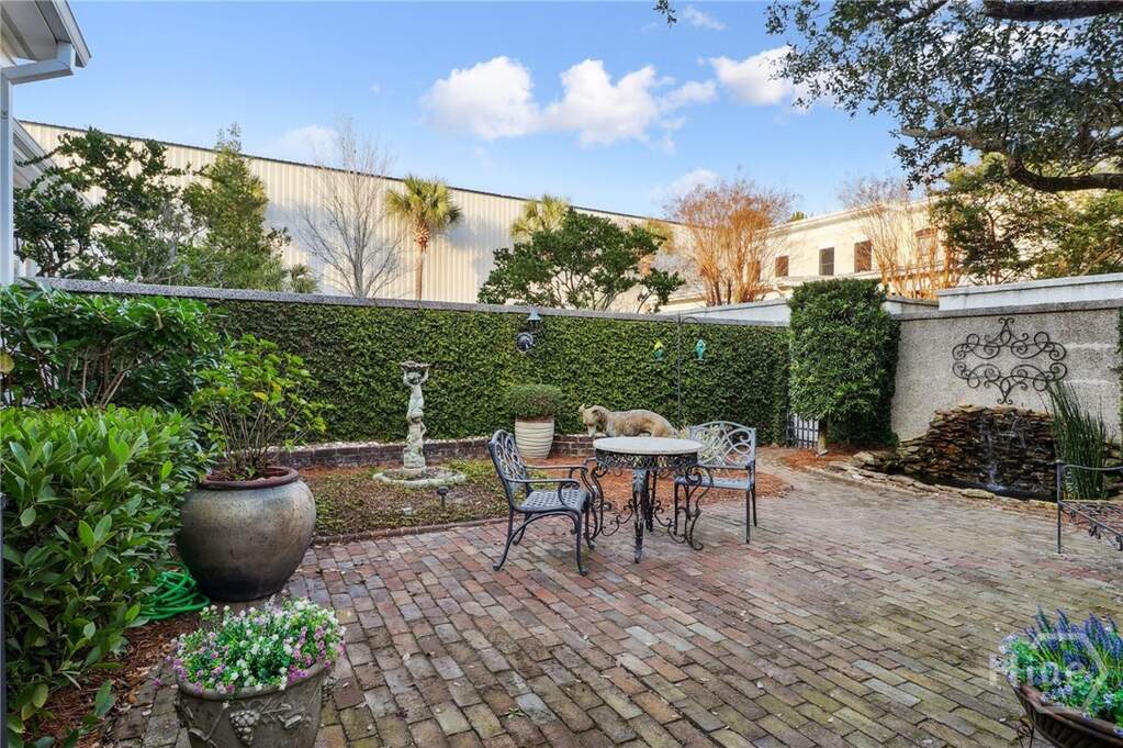 4 Bedroom Villa/Townhouse's Image 30