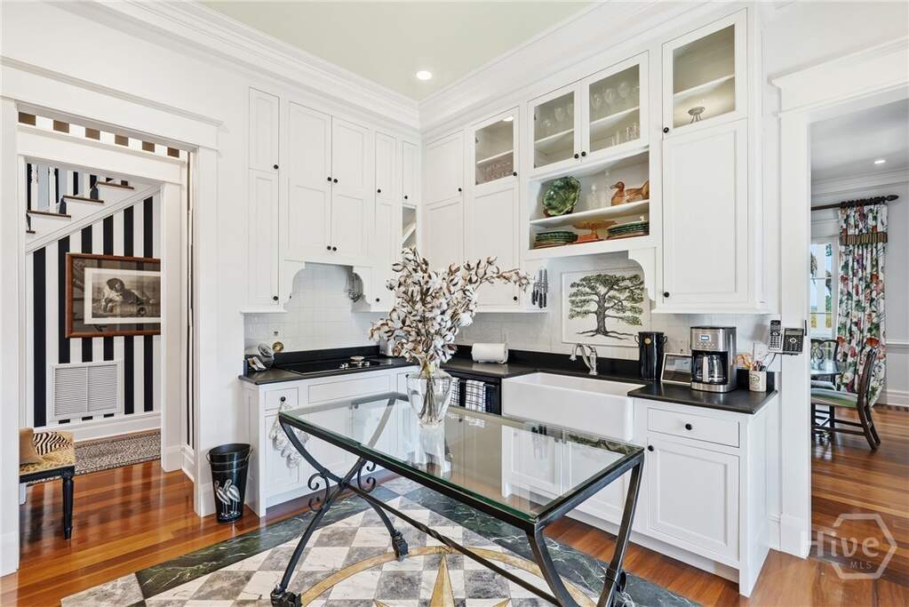 4 Bedroom Single Family Home/House's Image 11