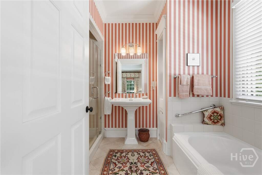 4 Bedroom Single Family Home/House's Image 26