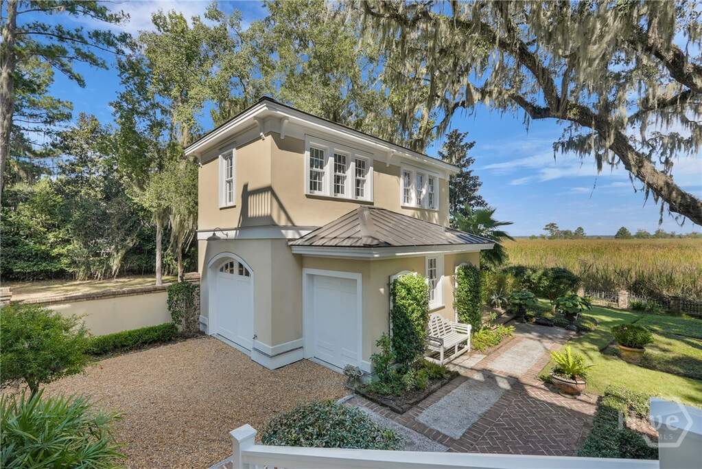4 Bedroom Single Family Home/House's Image 41