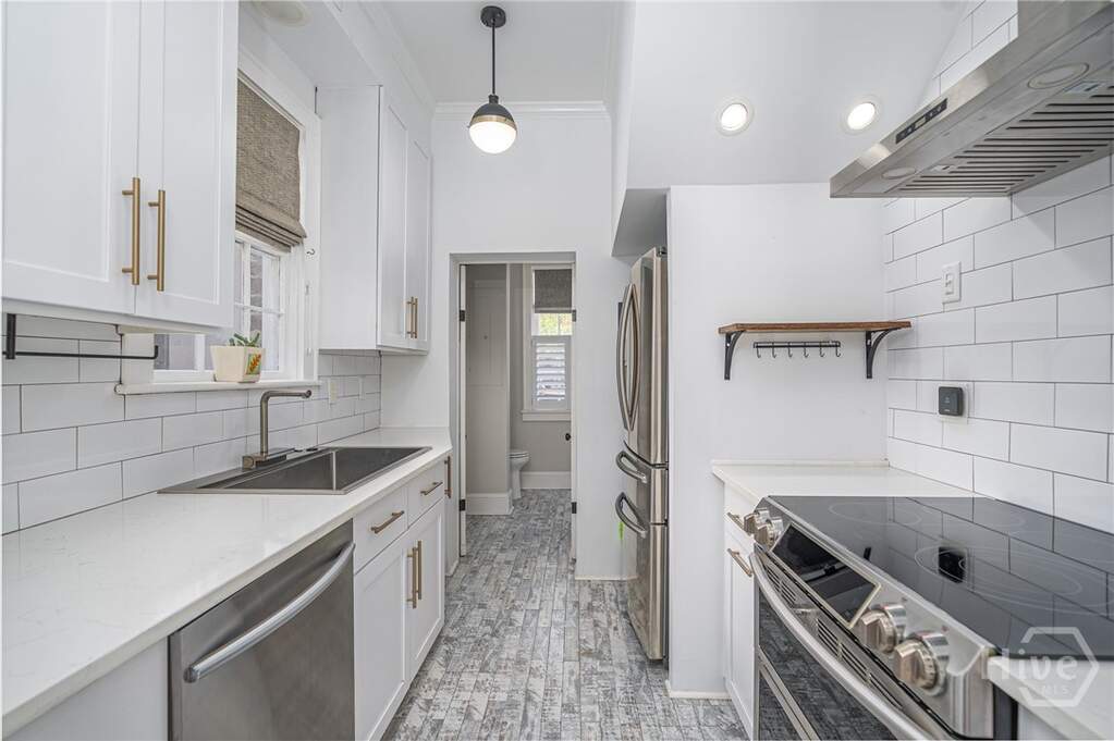 2 Bedroom Single Family Home/House's Image 17