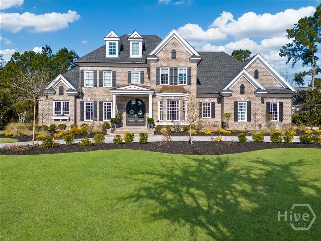 5 Bedroom Single Family Home/House's Image 9