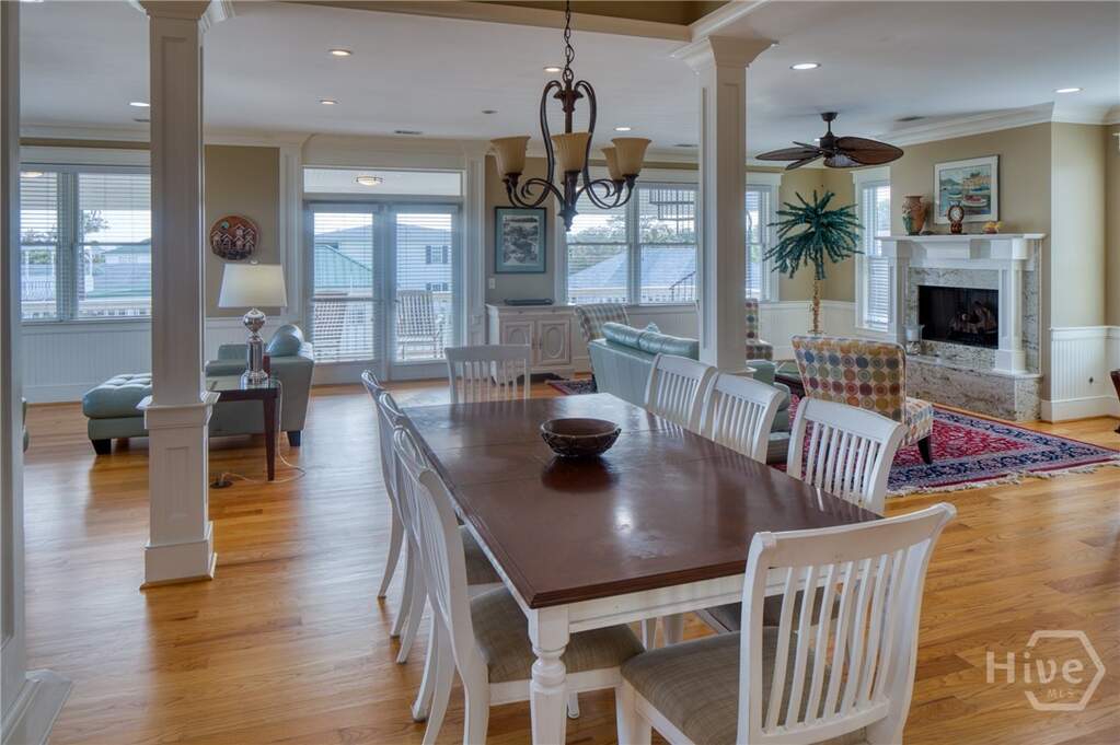 5 Bedroom Single Family Home/House's Image 22