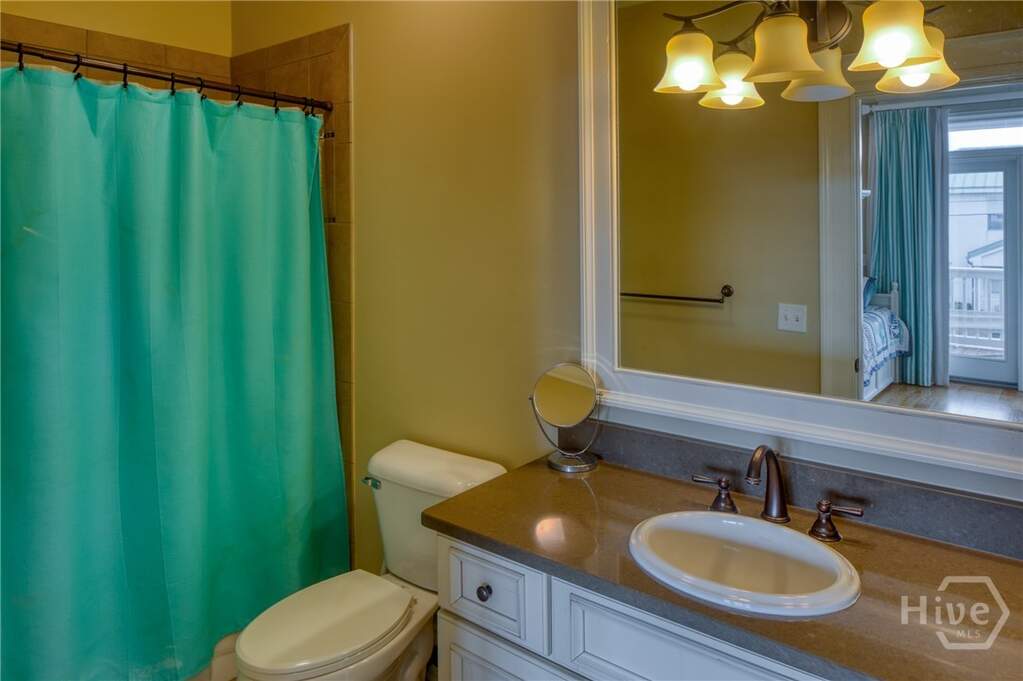 5 Bedroom Single Family Home/House's Image 47