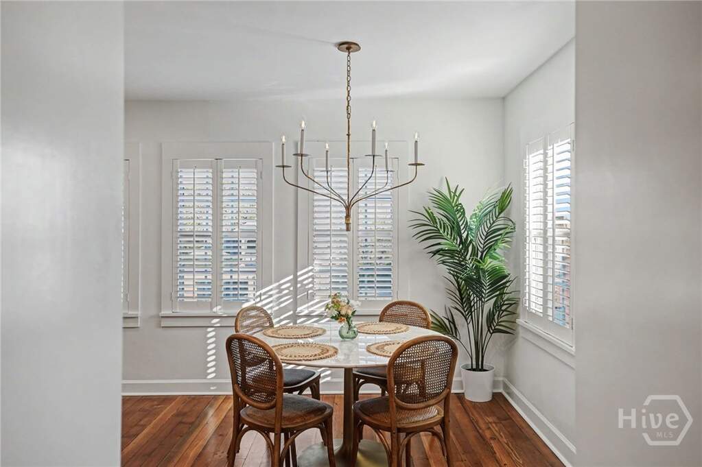 4 Bedroom Villa/Townhouse's Image 5