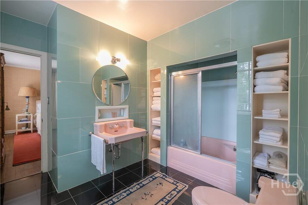4 Bedroom Single Family Home/House's Image 31